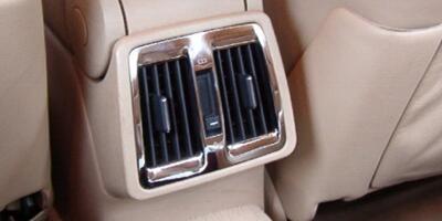 S-Class - W140 92-98 - Chrome frames fan outlet in back